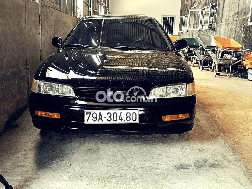 Honda Accord do cần lên 7 chổ nên cần bán ạ 1995 - do cần lên 7 chổ nên cần bán ạ