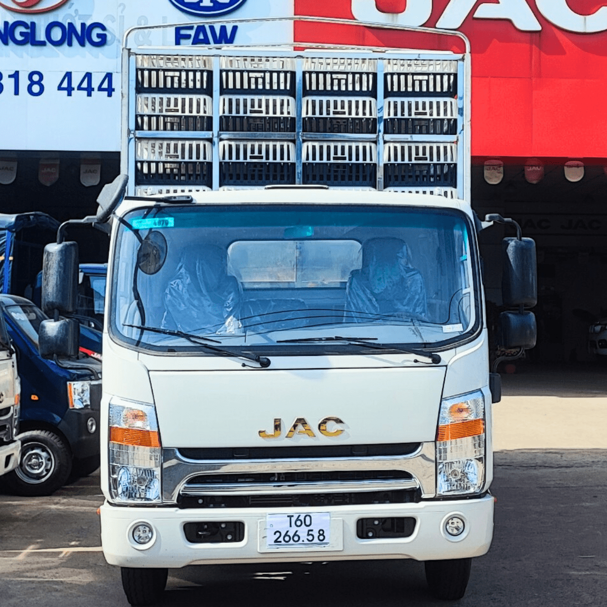 JAC N350 Plus 2023 - Xe tải JAC N500.CS 2023 chở gia cầm sống