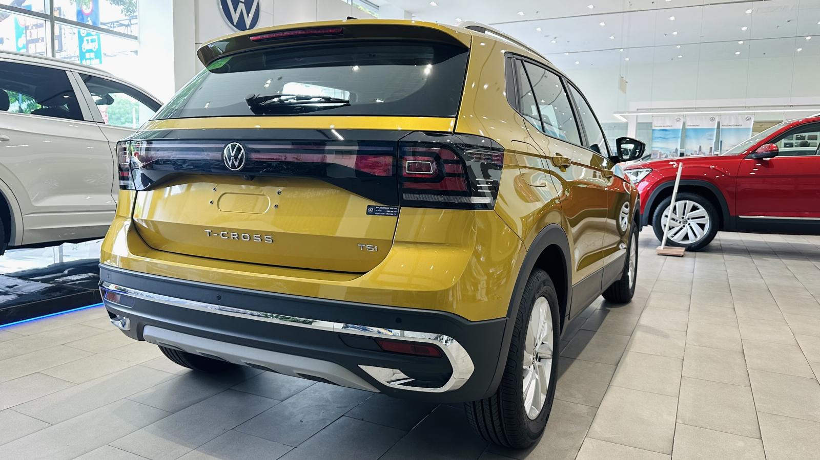 Volkswagen T-Cross T-Cross Volkswagen Luuxry cực đẹp xanh mới 100% 2022 - Cần bán xe Volkswagen T-Cross T-Cross Volkswagen Luuxry cực đẹp xanh mới 100% đời 2022, màu xanh lam, nhập khẩu chính hãng