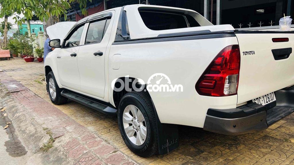 Toyota Hilux  2.4 4*2 at 2019 dk t5/2020 trắng ngọc trai 2020 - Hilux 2.4 4*2 at 2019 dk t5/2020 trắng ngọc trai