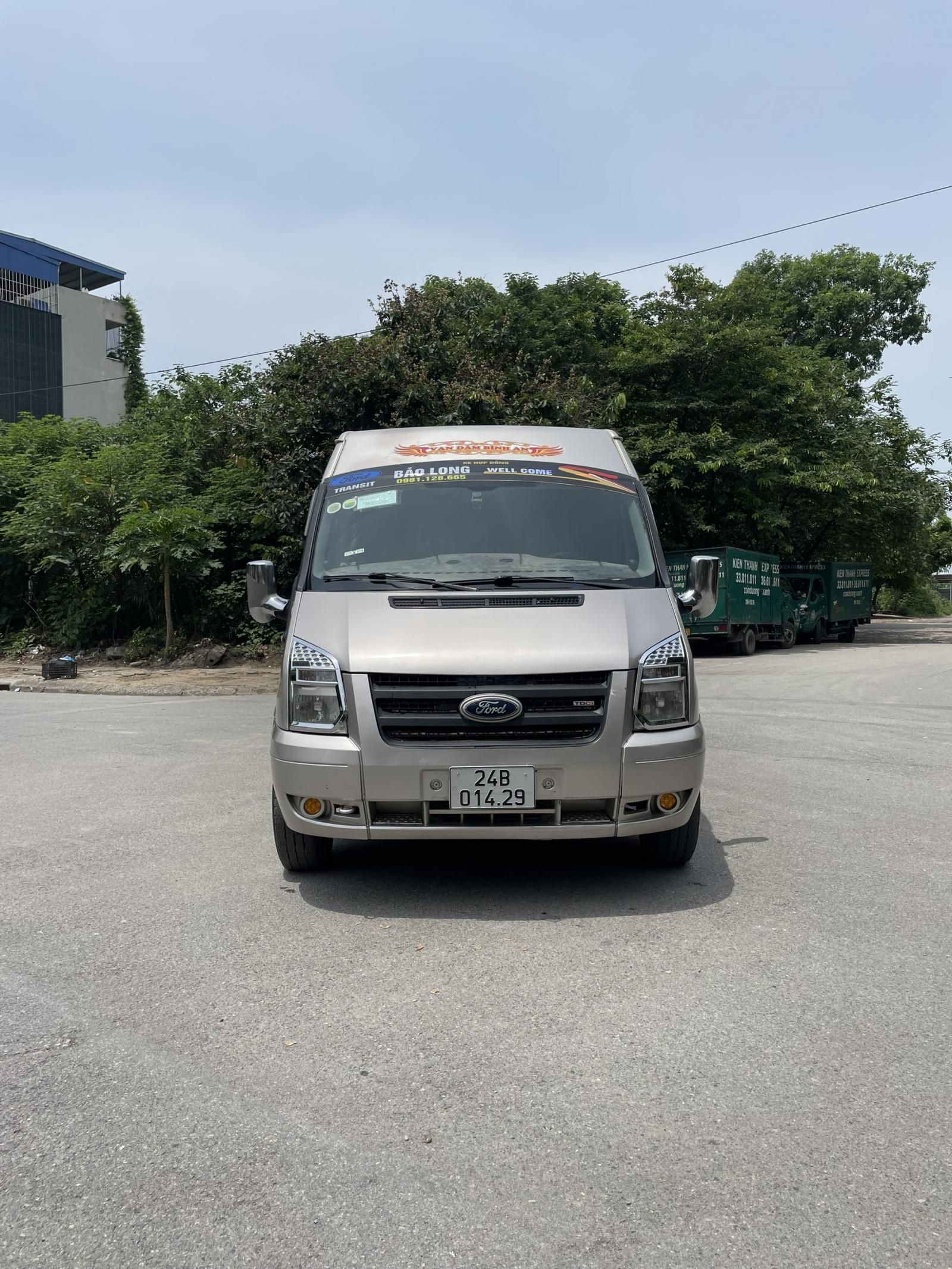 Ford Transit 2011 - Giá 260tr có thương lượng