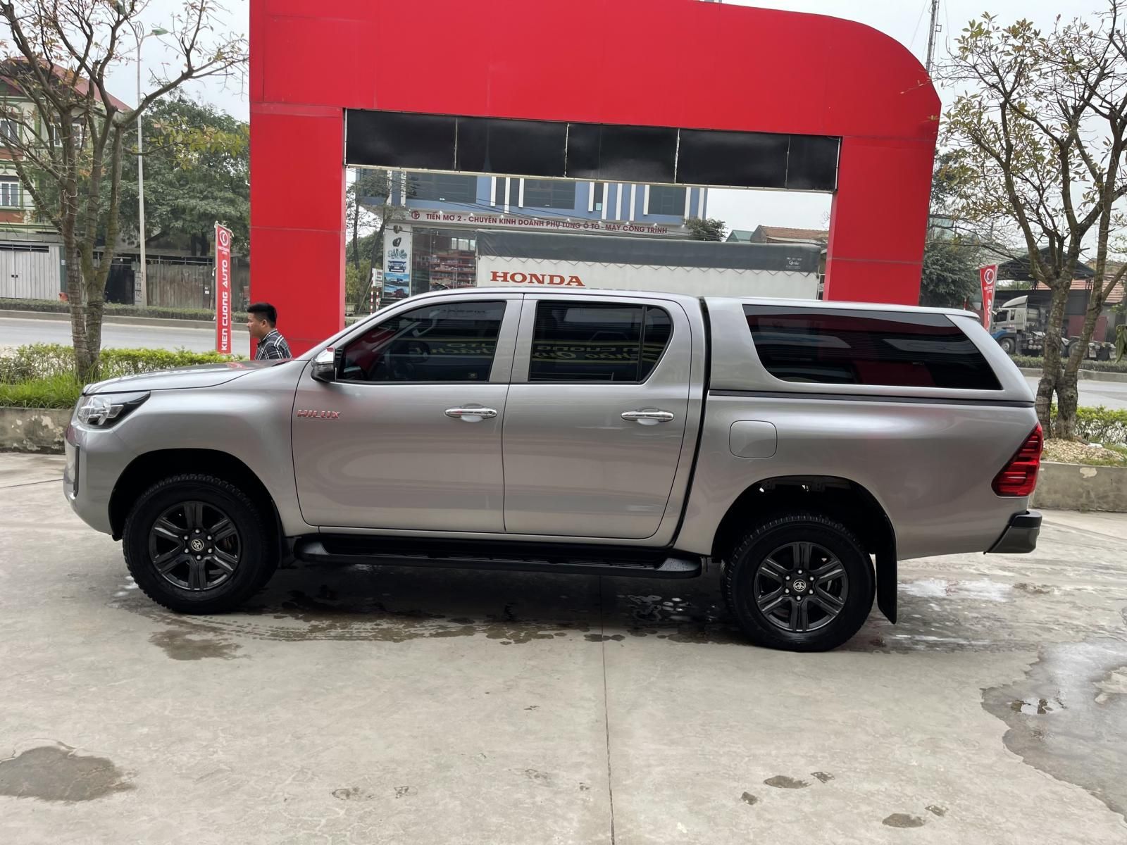 Toyota Hilux 2020 - Số tự động 1 cầu cực kỳ đẹp