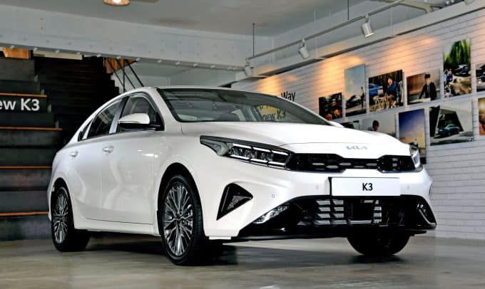 Kia K3 2022 - k3 2.0 premium,màu trắng,sản xuất 2022,xe mới 100%