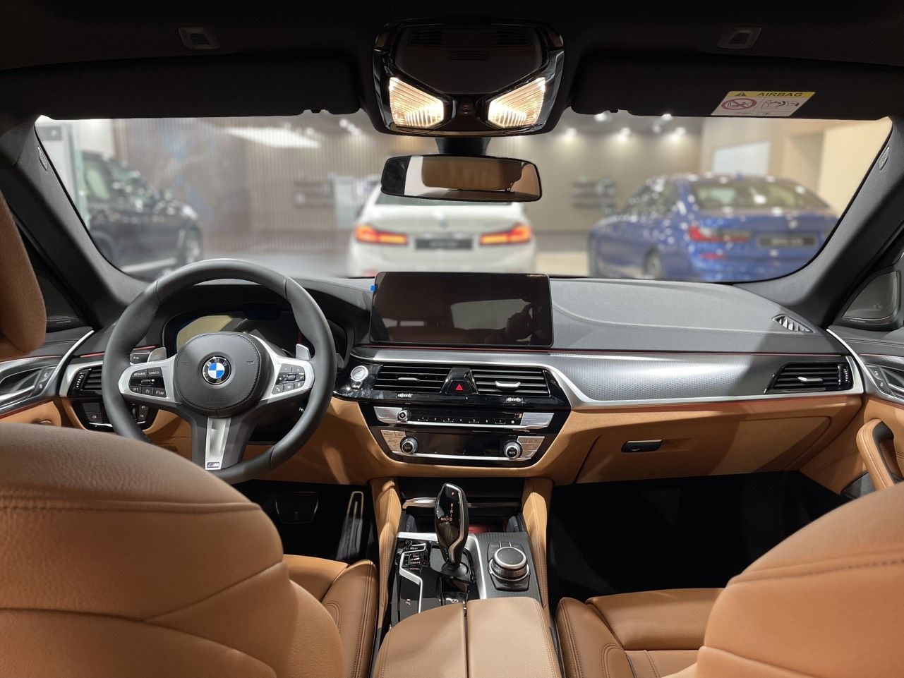 BMW 520i 2023 - Ưu đãi cực lớn-Khẳng định đẳng cấp