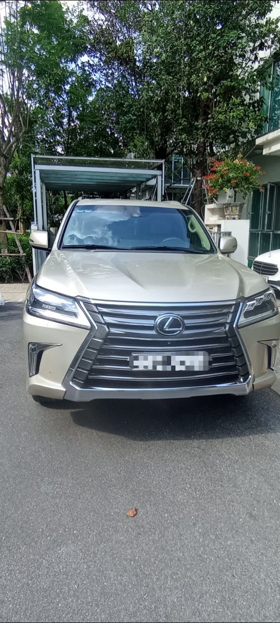 Lexus LX 570 2016 - Nhập Mỹ, chạy thành phố và cao tốc