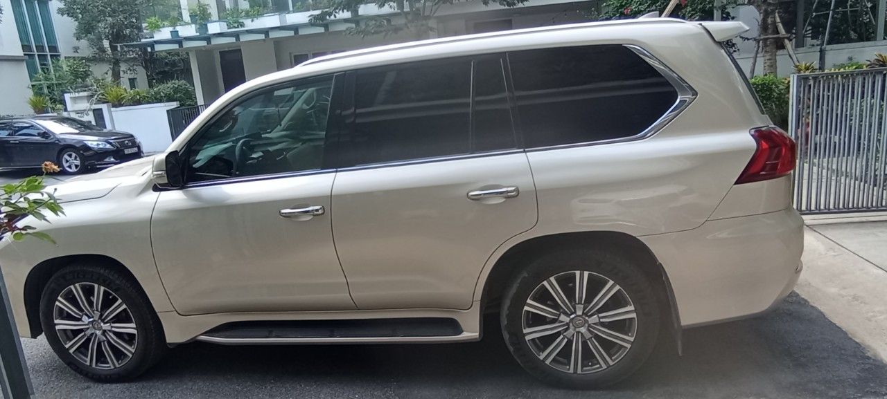 Lexus LX 570 2016 - Nhập Mỹ, chạy thành phố và cao tốc