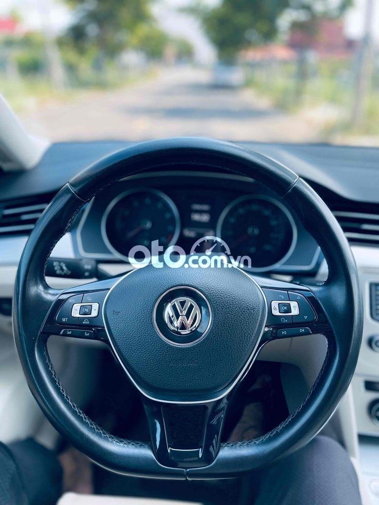 Volkswagen Passat   1.8L 2018 2018 - Volkswagen Passat 1.8L 2018