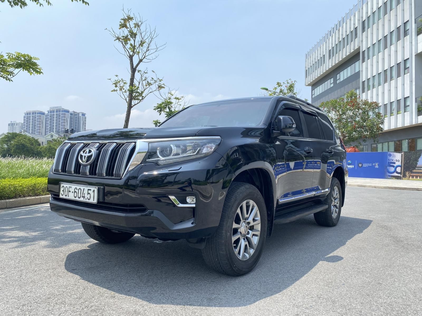 Toyota Land Cruiser 2018 - Chào 1 tỷ 850 triệu