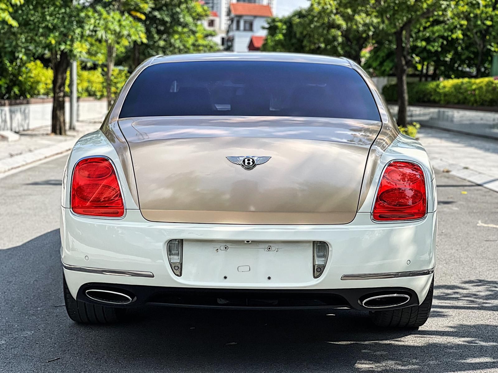 Bentley Flying Spur 2009 - Giá 2 tỷ 550 triệu