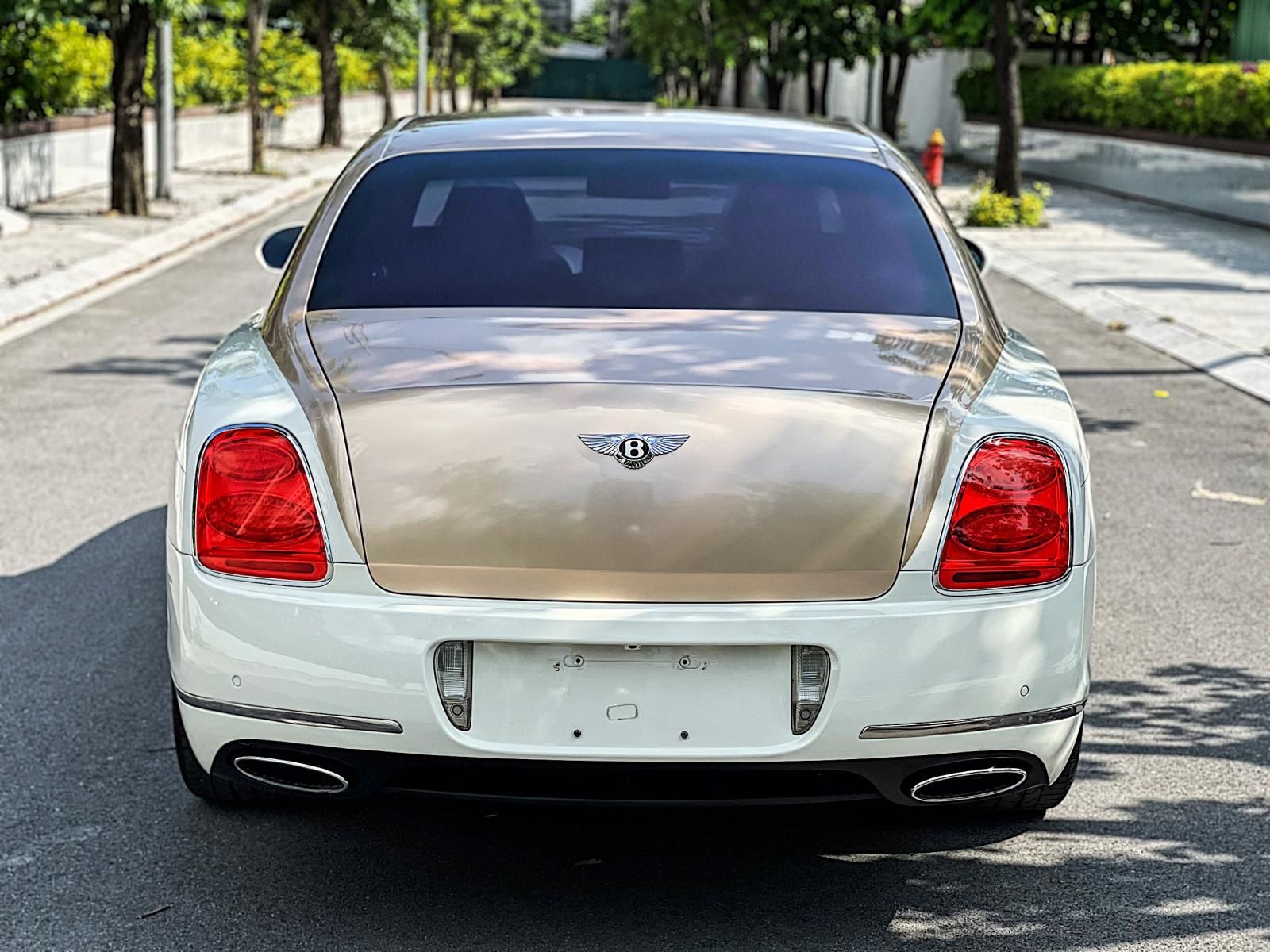 Bentley Flying Spur 2009 - Giá 2 tỷ 550 triệu