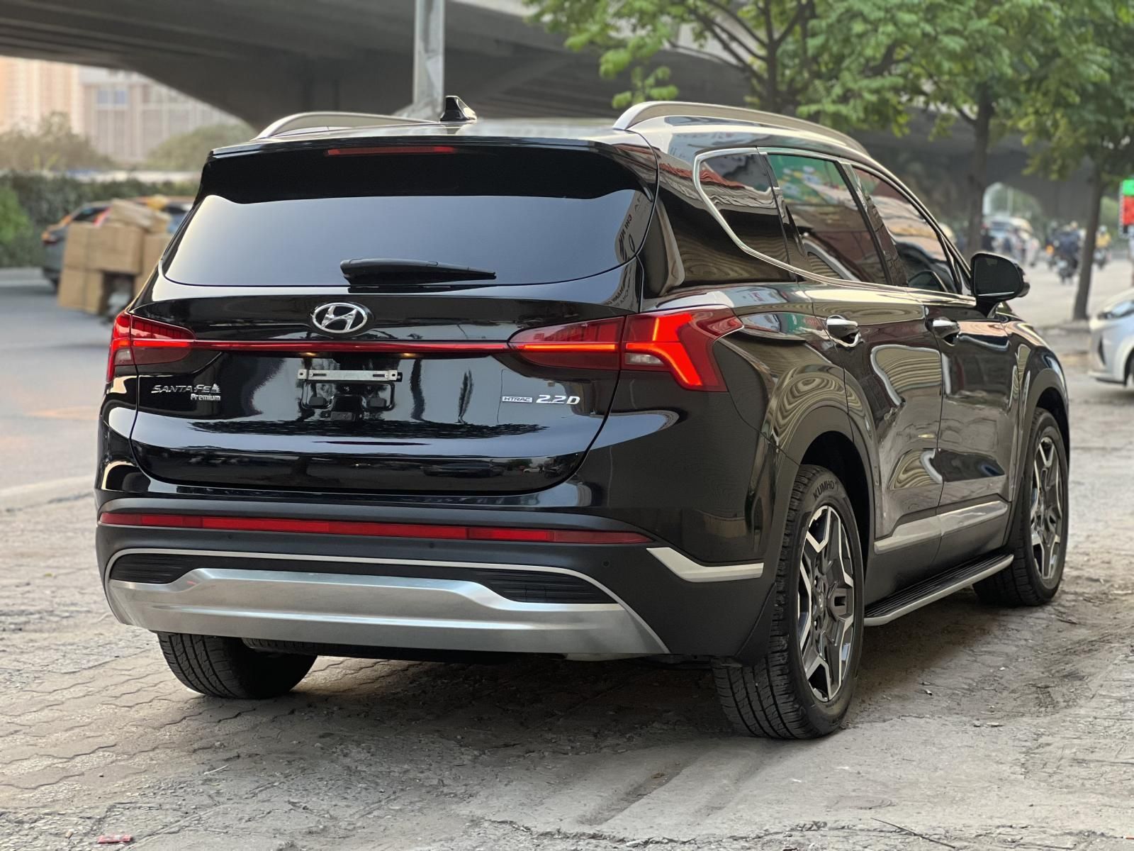 Hyundai Santa Fe 2021 - Odo 2 vạn km, Phiên bản cao cấp nhất với thiệt kế độc lạ