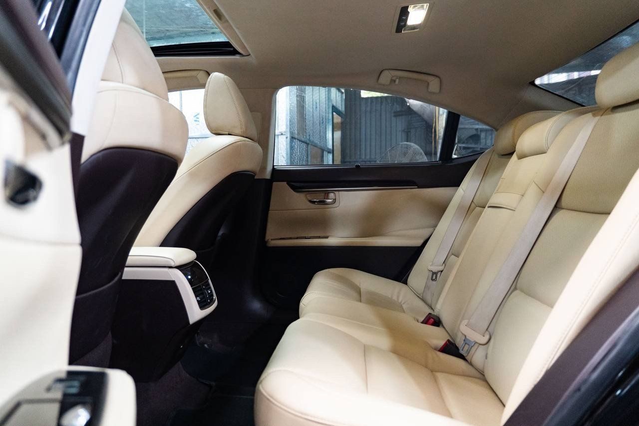 Lexus ES 250 2018 - Giá 1 tỷ 380 triệu