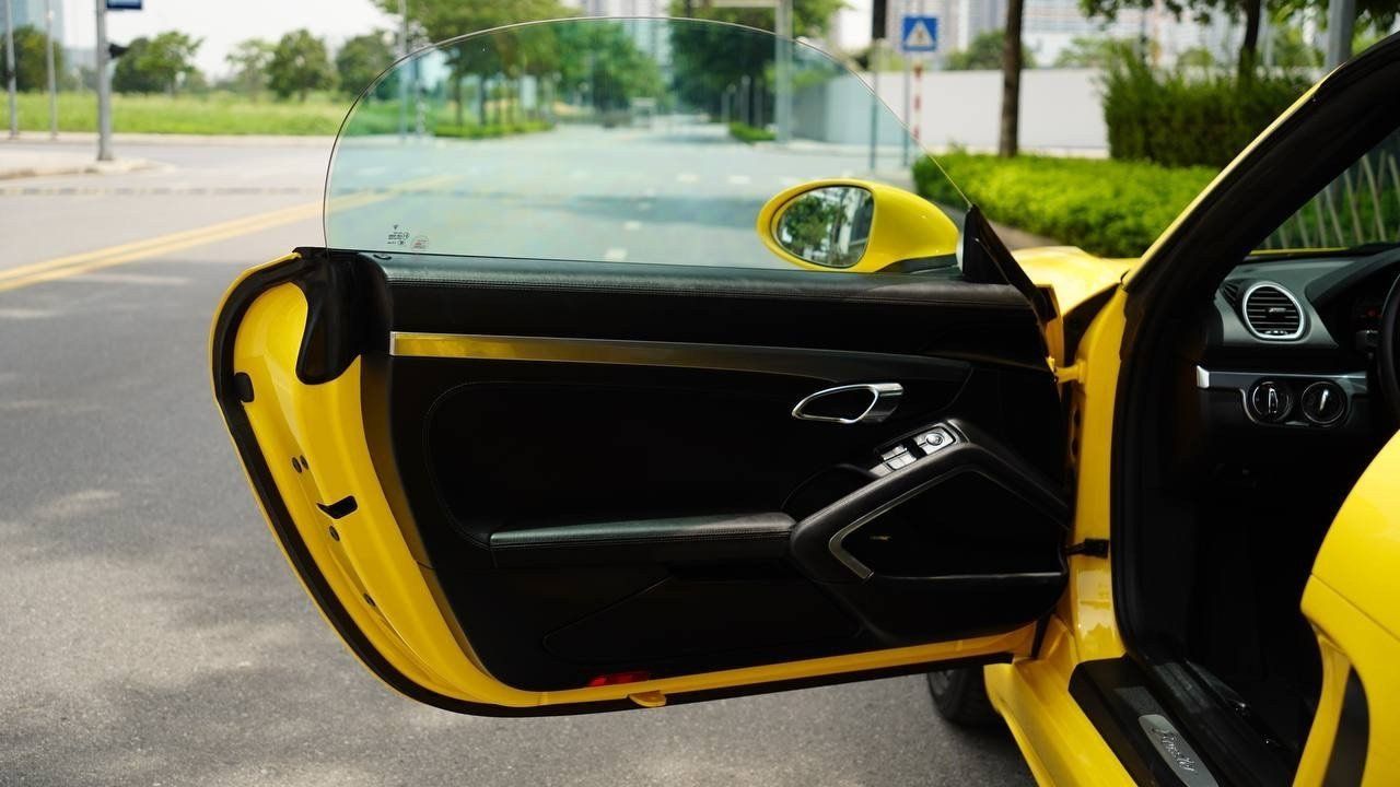 Porsche 718 2019 - iá bán 3 tỷ 740 triệu