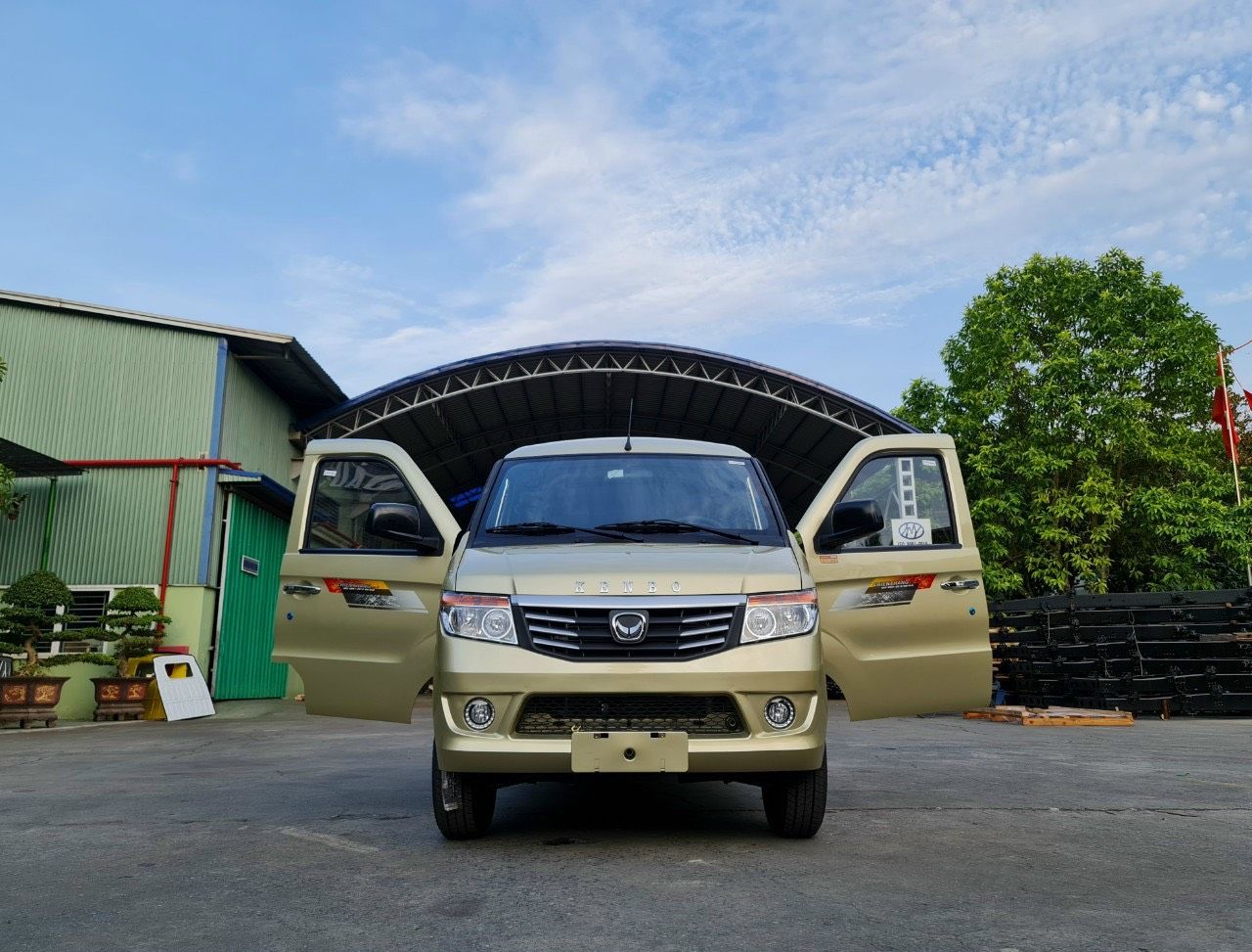 Chiến Thắng Kenbo 2023 - Tải Van Kenbo 945KG, Nhỏ gọn, Hiện đại, Không lo giờ cấm, Giá đầu tư thấp nhất trong phân khúc