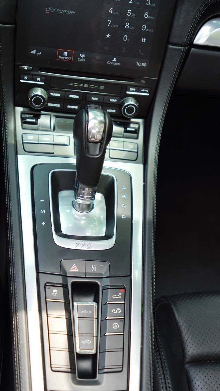 Porsche 718 2019 - iá bán 3 tỷ 740 triệu