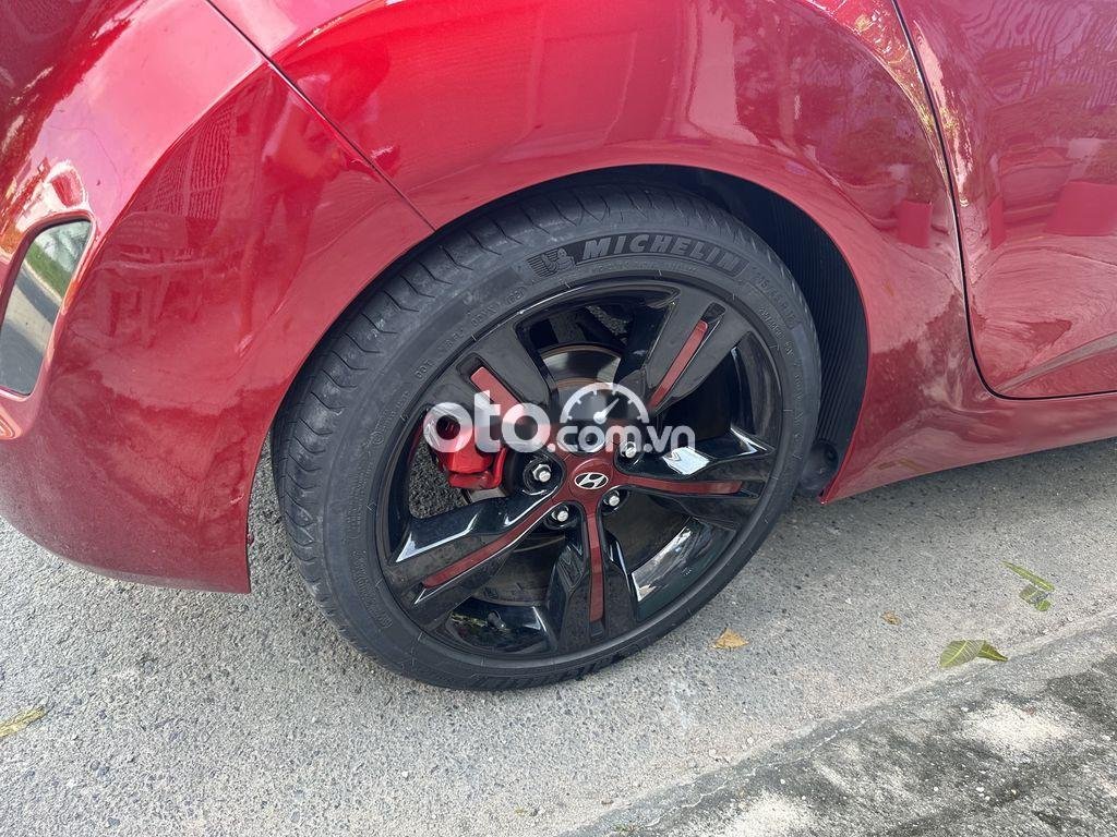 Hyundai Veloster cần bán xe kỉ niệm 2012 - cần bán xe kỉ niệm