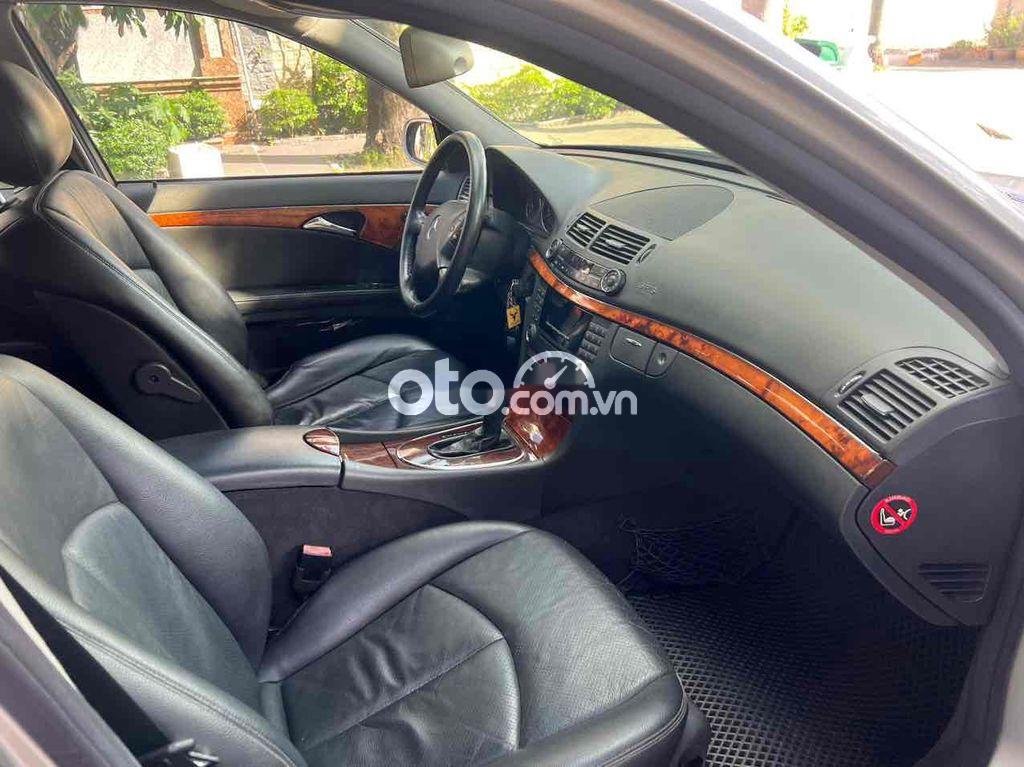 Mercedes-Benz E200K BÁN XE Mercedes E200k ĐỜI 2004 2004 - BÁN XE Mercedes E200k ĐỜI 2004