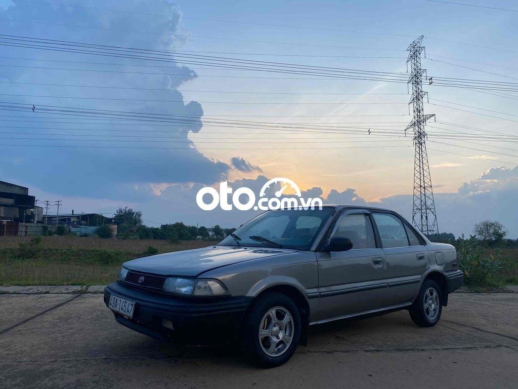 Toyota Corolla Cần bán gấp   1988 1988 - Cần bán gấp toyota corolla 1988