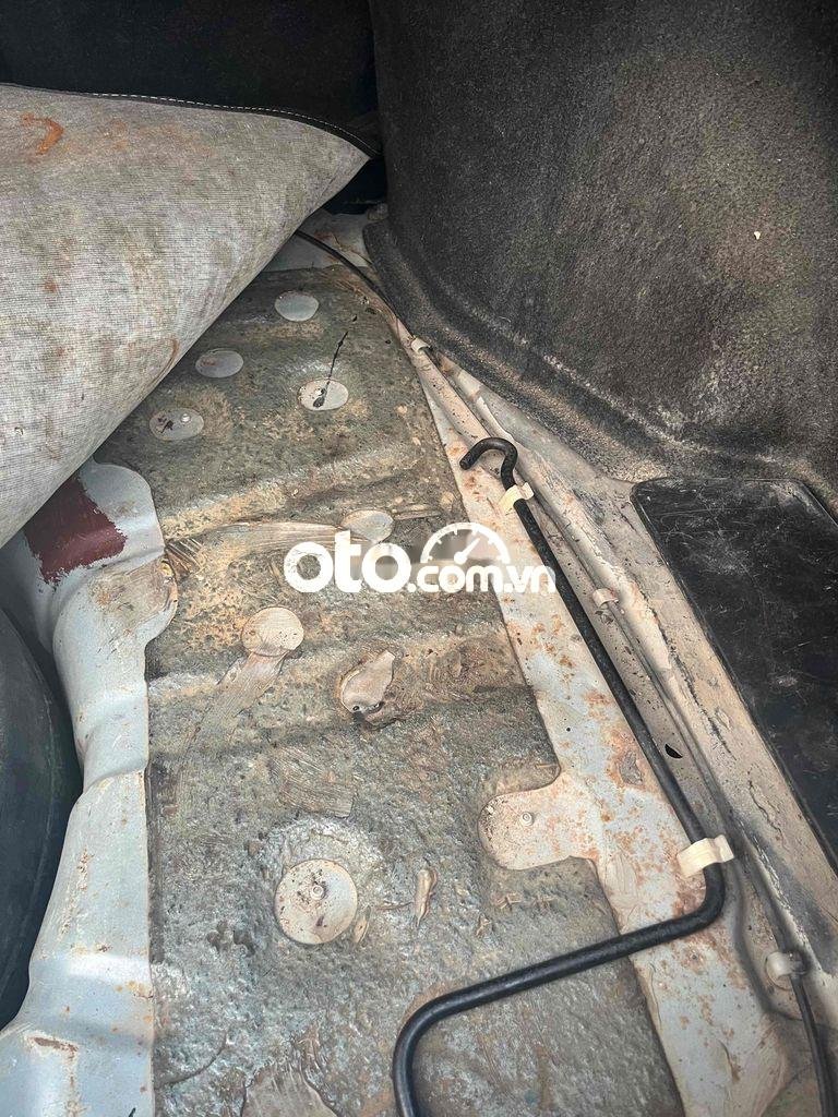 Ford Laser rẻ hơn Sh việt 2002 - rẻ hơn Sh việt