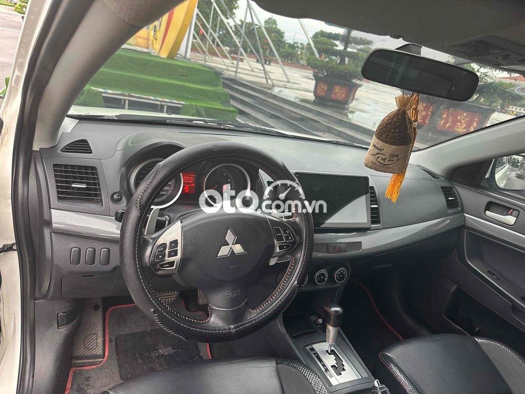 Mitsubishi IO do công việc cần bán ngấp đi nước ngoài 2009 - do công việc cần bán ngấp đi nước ngoài