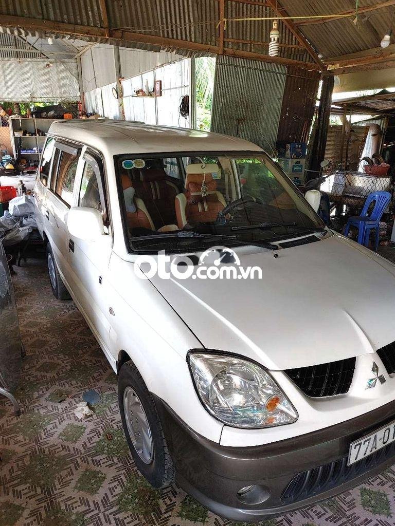 Mitsubishi Jolie Mitsubitshi  2004 xe đẹp máy êm lạnh tốt. 2004 - Mitsubitshi jolie 2004 xe đẹp máy êm lạnh tốt.