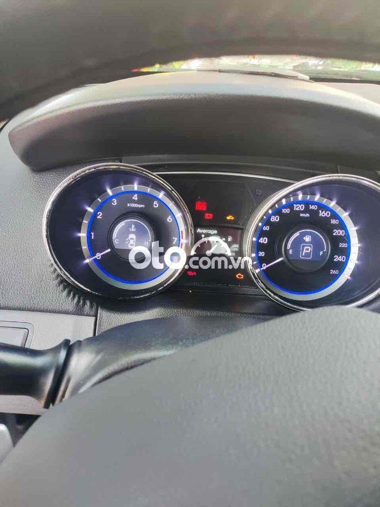 Hyundai Sonata Cần bán xe HuynDai  chính chủ 2012. 2012 - Cần bán xe HuynDai sonata chính chủ 2012.