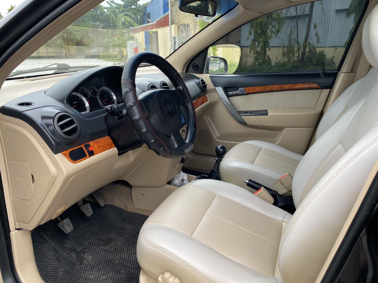 Daewoo Gentra 2010 - Gía 125tr