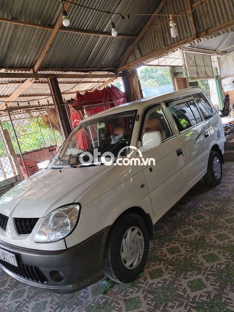 Mitsubishi Jolie Mitsubitshi  2004 xe đẹp máy êm lạnh tốt. 2004 - Mitsubitshi jolie 2004 xe đẹp máy êm lạnh tốt.