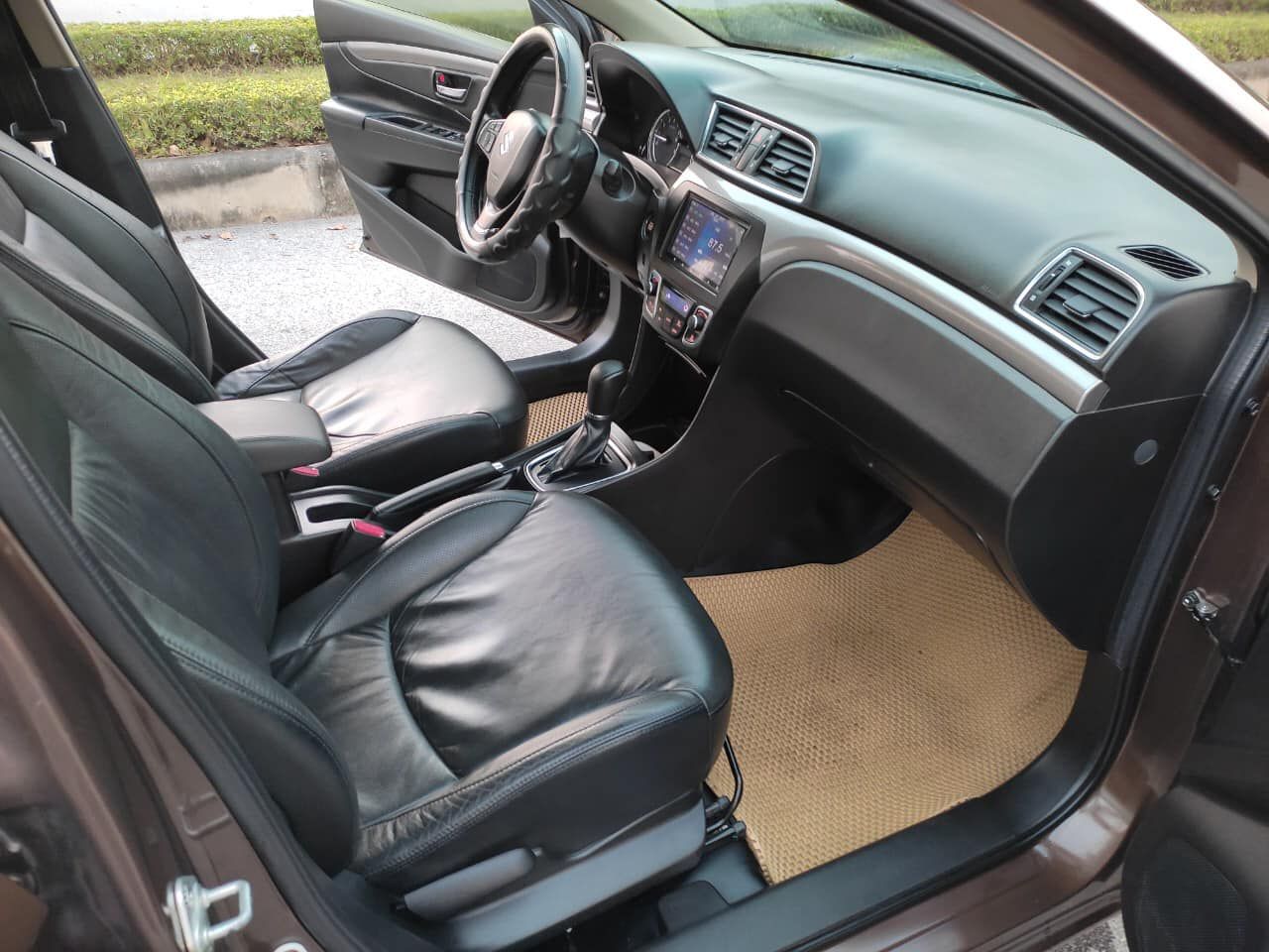 Suzuki Ciaz 2017 - số tự động, màu xám, chính chủ