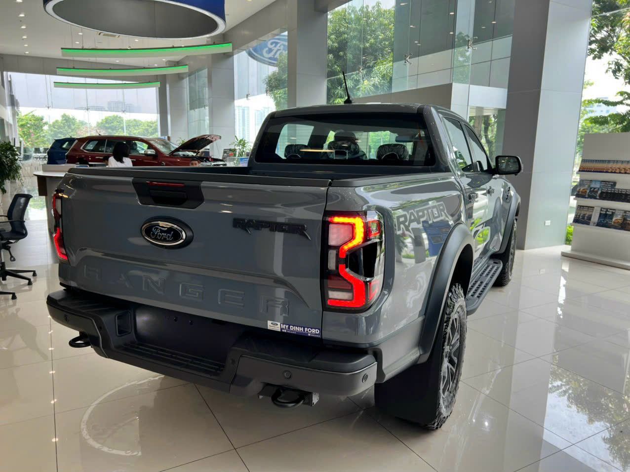 Ford Ranger Raptor 2023 - Raptor Cực chất, màu Ghi cuốn hút, nam tính,Giá ưu đãi cực tốt đến KH, hỗ trợ vay đến 90%