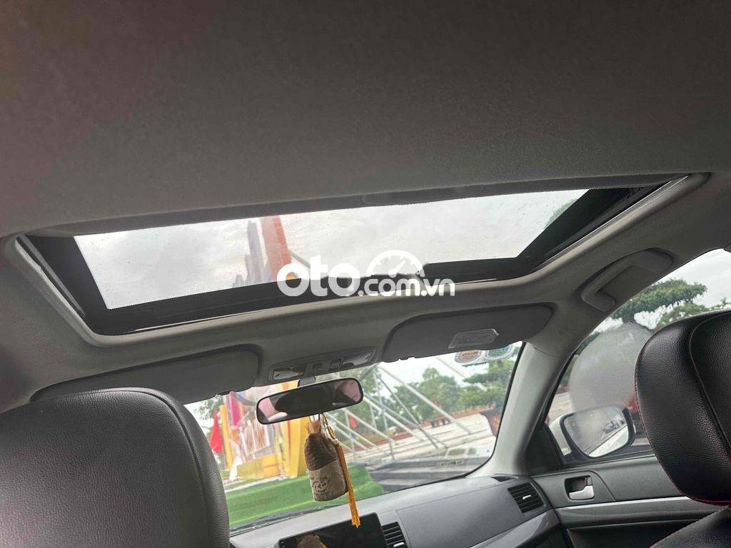 Mitsubishi IO do công việc cần bán ngấp đi nước ngoài 2009 - do công việc cần bán ngấp đi nước ngoài