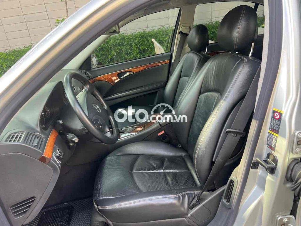 Mercedes-Benz E200K BÁN XE Mercedes E200k ĐỜI 2004 2004 - BÁN XE Mercedes E200k ĐỜI 2004