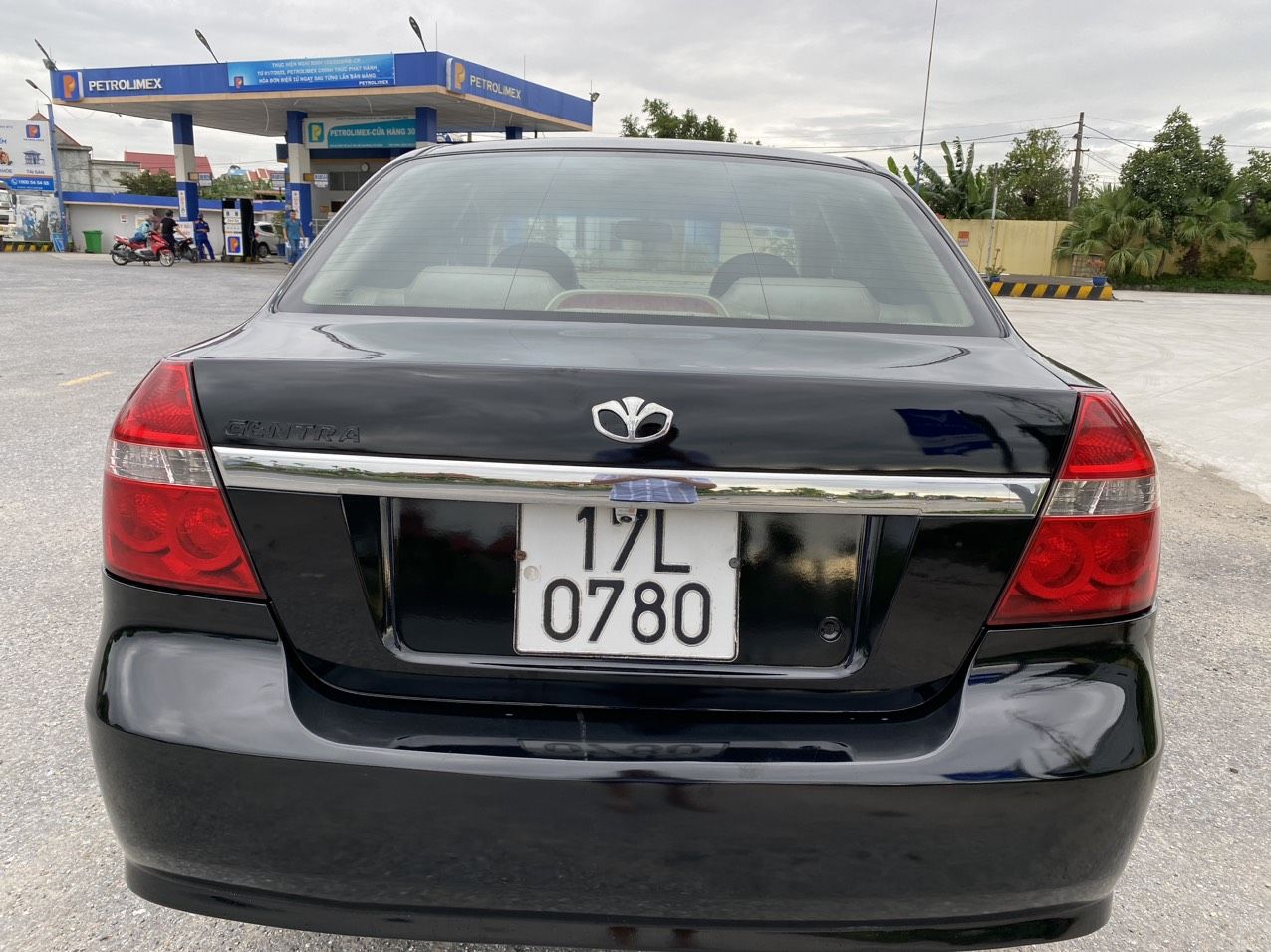 Daewoo Gentra 2010 - Gía 125tr