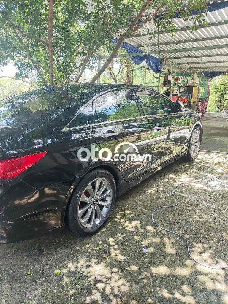 Hyundai Sonata Cần bán xe HuynDai  chính chủ 2012. 2012 - Cần bán xe HuynDai sonata chính chủ 2012.