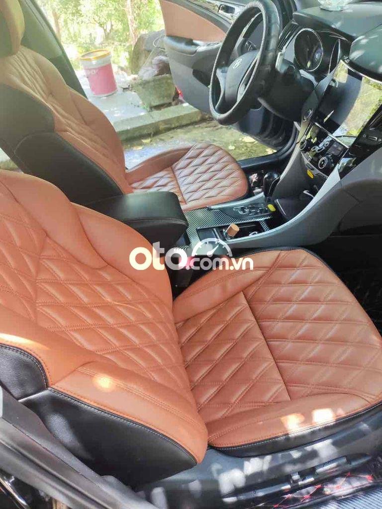 Hyundai Sonata Cần bán xe HuynDai  chính chủ 2012. 2012 - Cần bán xe HuynDai sonata chính chủ 2012.