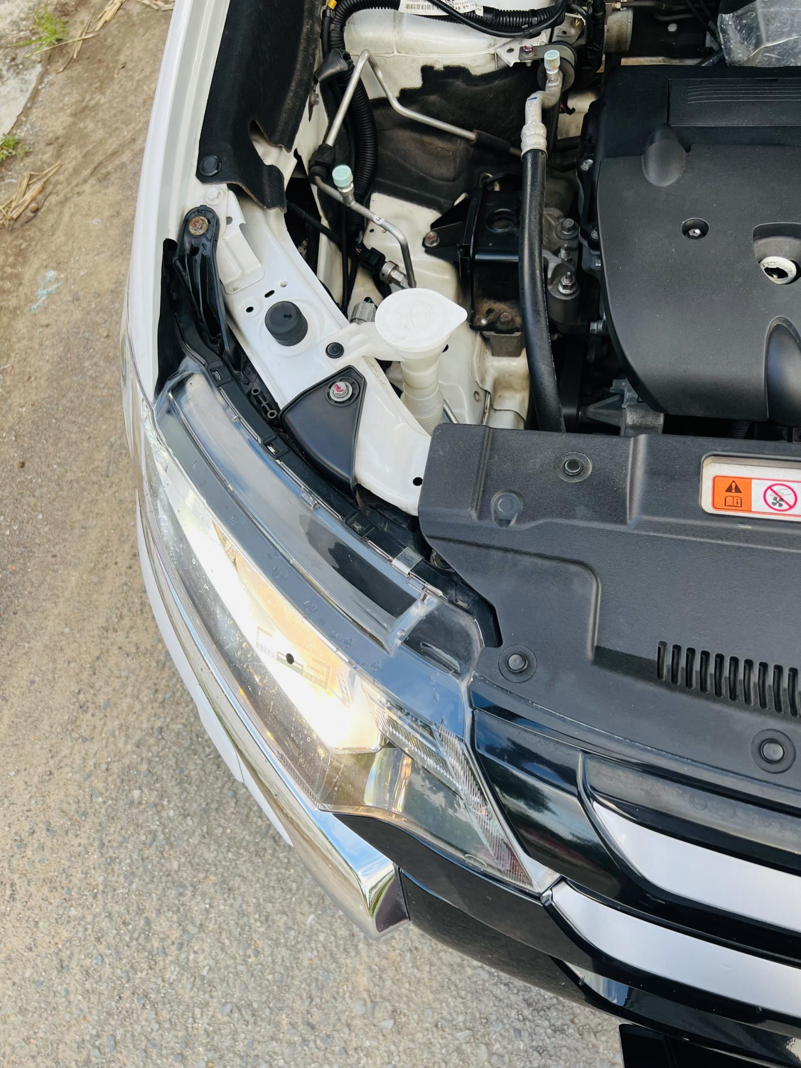 Mitsubishi Outlander 2018 - Chính chủ cần bán xe 7 chỗ Mitsubishi Outlander 2018 tại Ba Tri - Bến Tre - Giá 640 triệu.