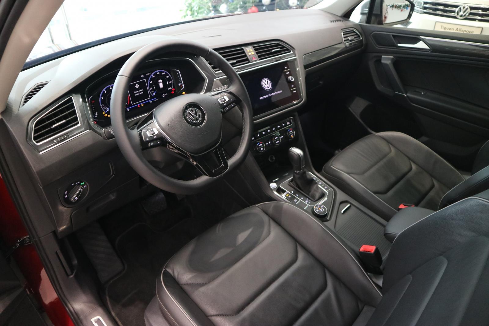 Volkswagen Tiguan Luxury S 2021 - Luxury S đời 2021, màu đỏ, xe nhập - KM 100% thuế trước bạ
