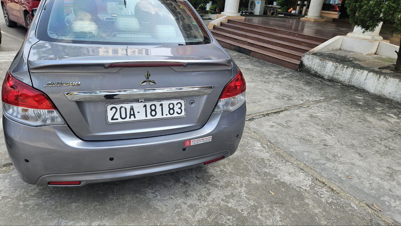 Mitsubishi Attrage 2016 - Gia đình cần bán xe attrage đời 2016 bản full nhập Thái.