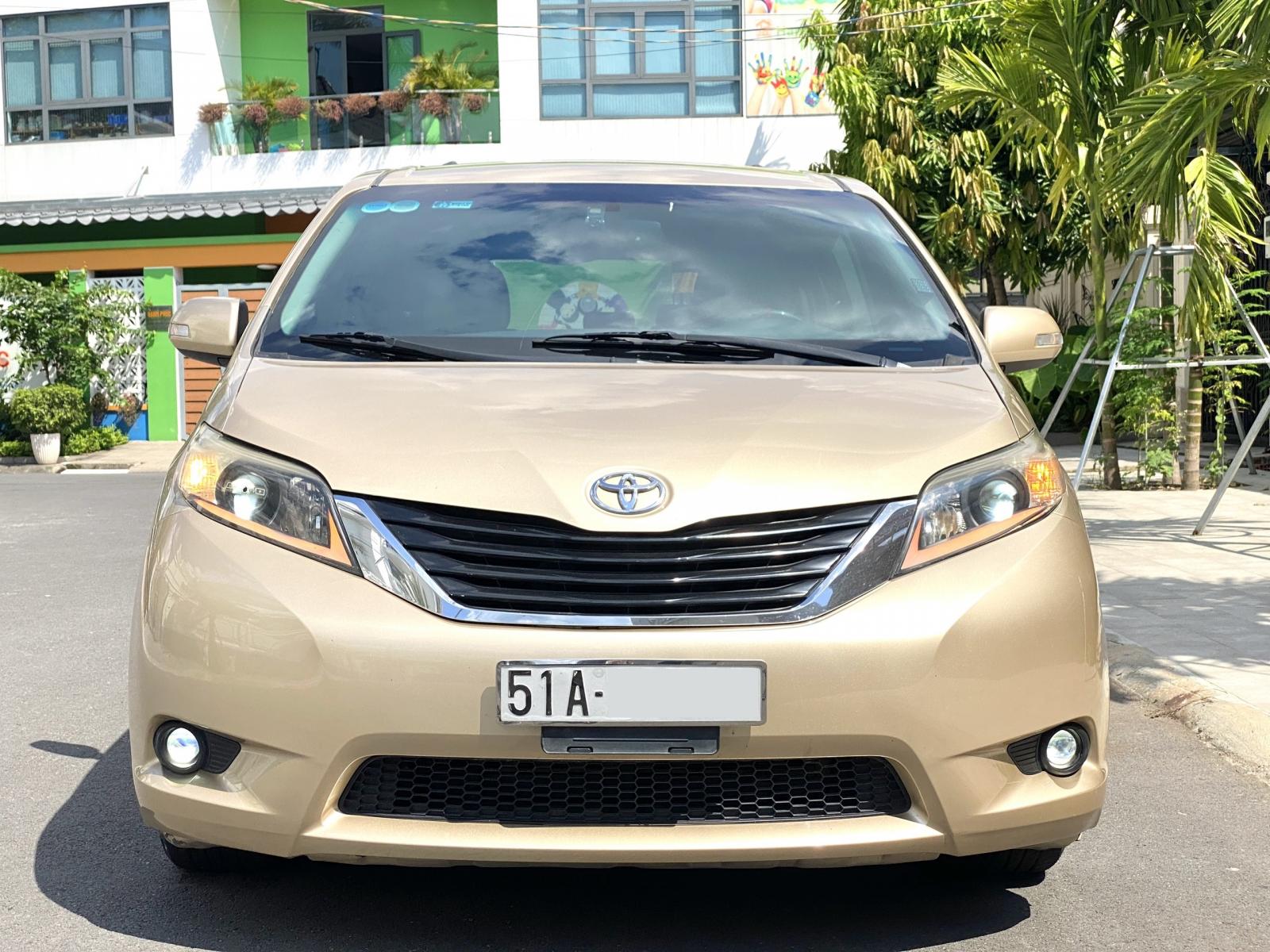 Toyota Sienna LE 2012 - Gia đình cần bán xe Toyota Sienna LE 2012, Nhập Mỹ