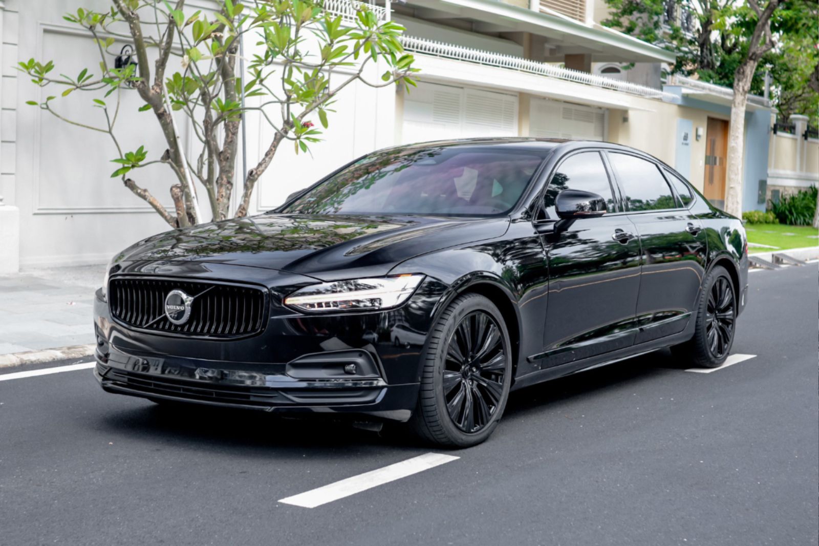 Volvo S90L 2022 - Đen/Nâu xe đẹp keng giá hấp dẫn