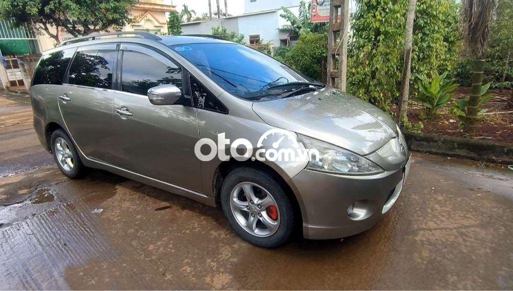 Mitsubishi Grandis Gd bán  7 chổ số tự động 2005 - Gd bán grandis 7 chổ số tự động