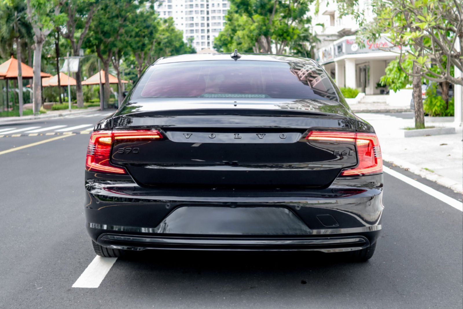 Volvo S90L 2022 - Đen/Nâu xe đẹp keng giá hấp dẫn