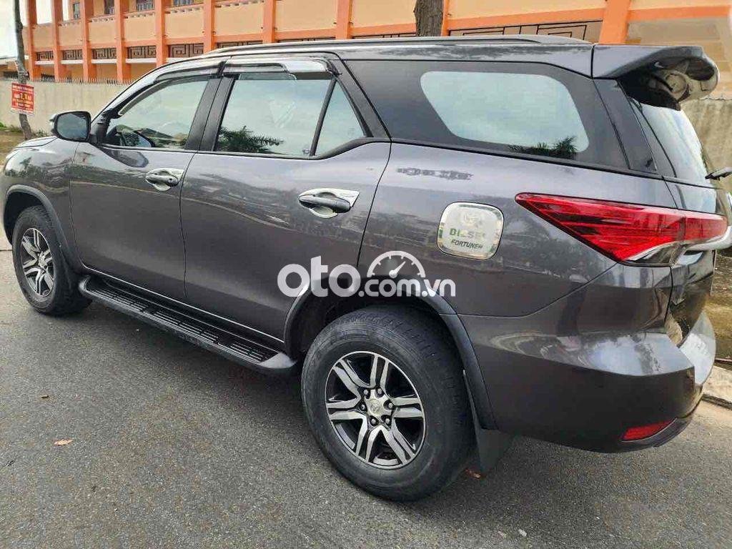 Toyota Fortuner Cần Bán  2.4G MT nhập Indo xe chuẩn 2017 - Cần Bán Fortuner 2.4G MT nhập Indo xe chuẩn