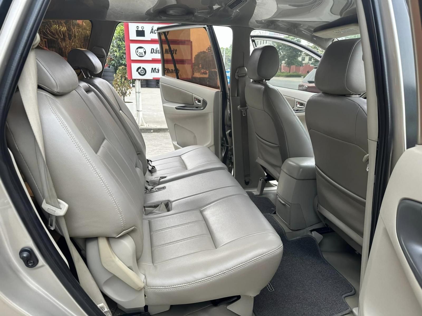 Toyota Innova 2016 - Chạy chuẩn 9v km