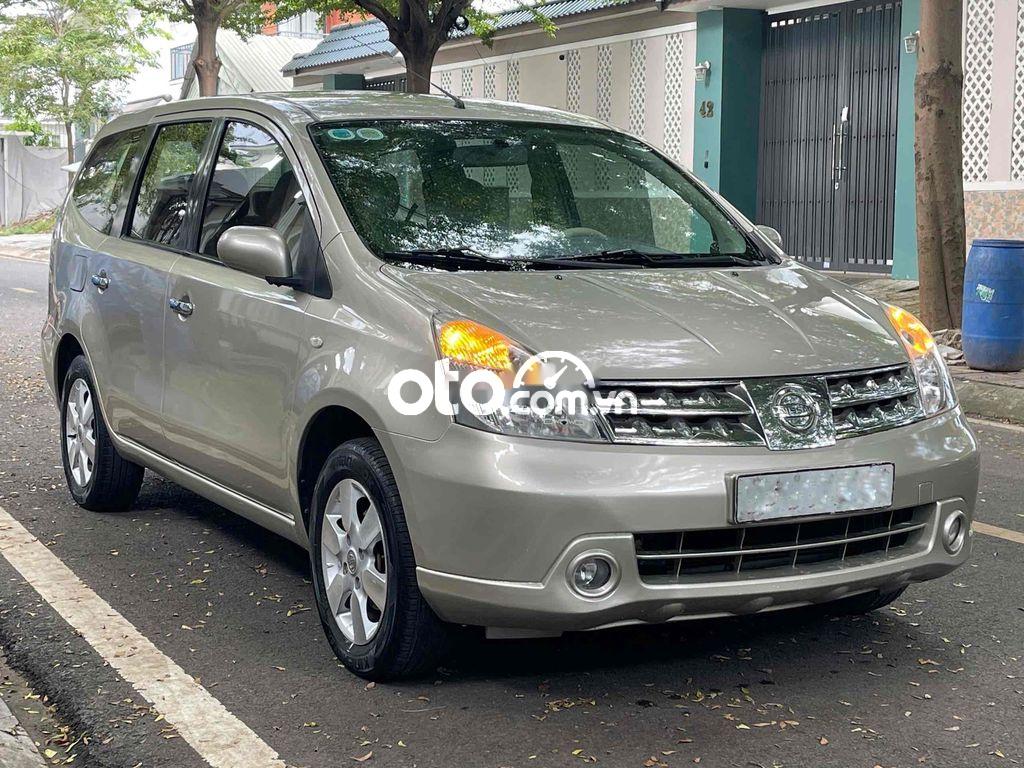 Nissan Grand livina   1.8 MT 2011 2011 - Nissan Grand Livina 1.8 MT 2011