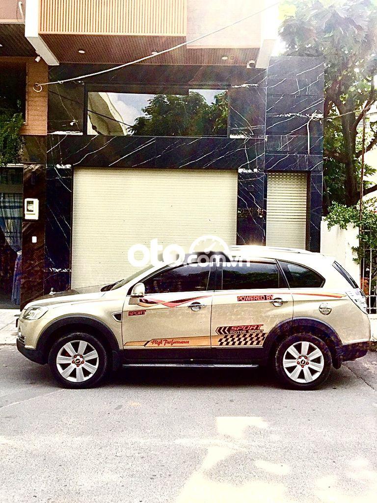 Chevrolet Captiva   7 chỗ. Số tự động. Mẫu đèn mới 2011 - Chevrolet Captiva 7 chỗ. Số tự động. Mẫu đèn mới