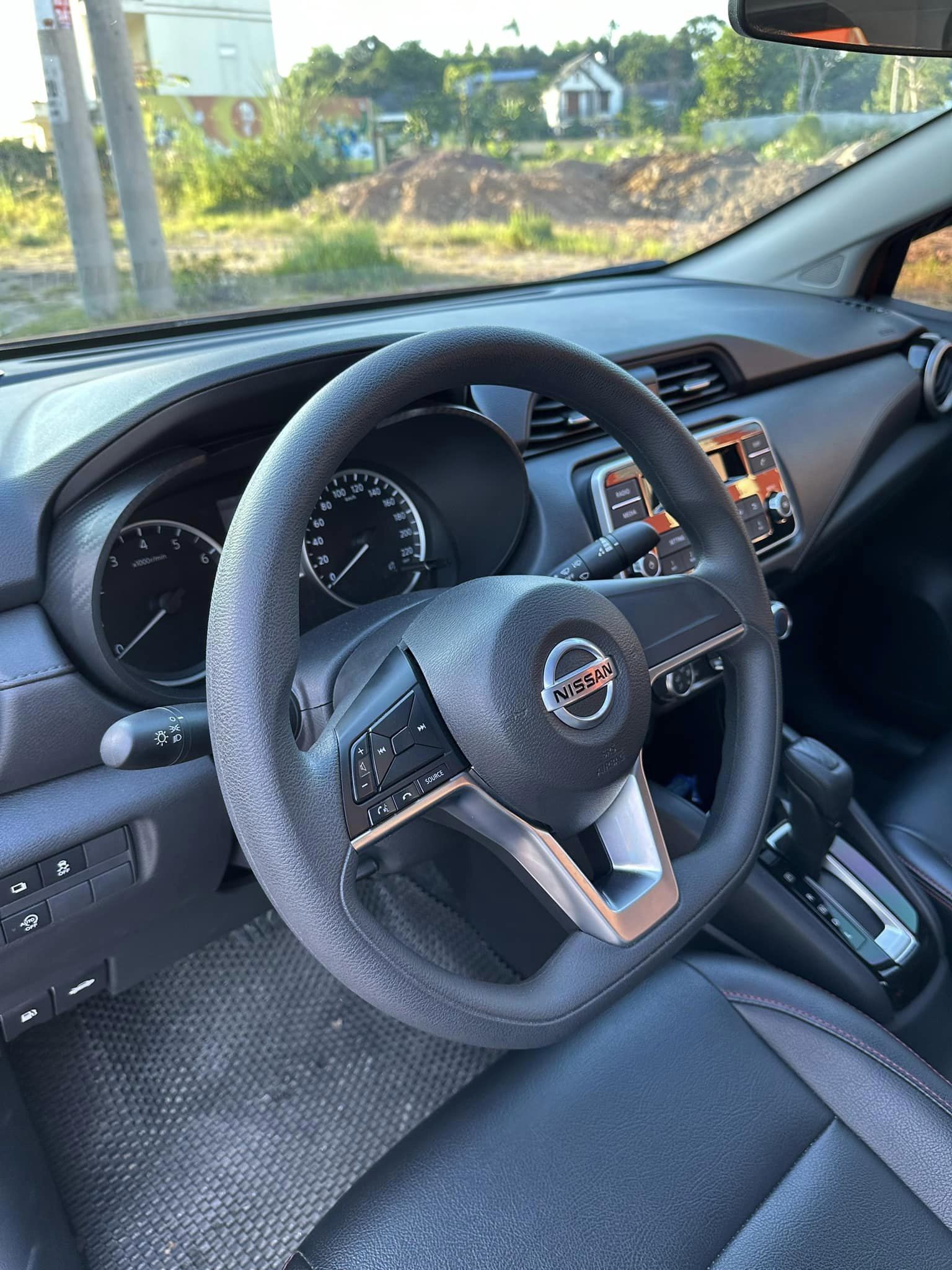 Nissan Almera 2022 - Giá hơn 400 triệu đồng