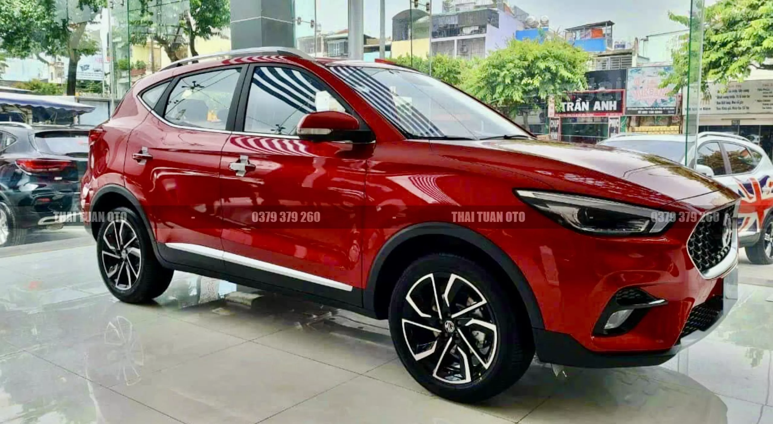 MG ZS LUX 2023 - Bán MG ZS 2023 màu Đỏ nhập Thái, miễn trước bạ, trả trước chỉ 80 triệu