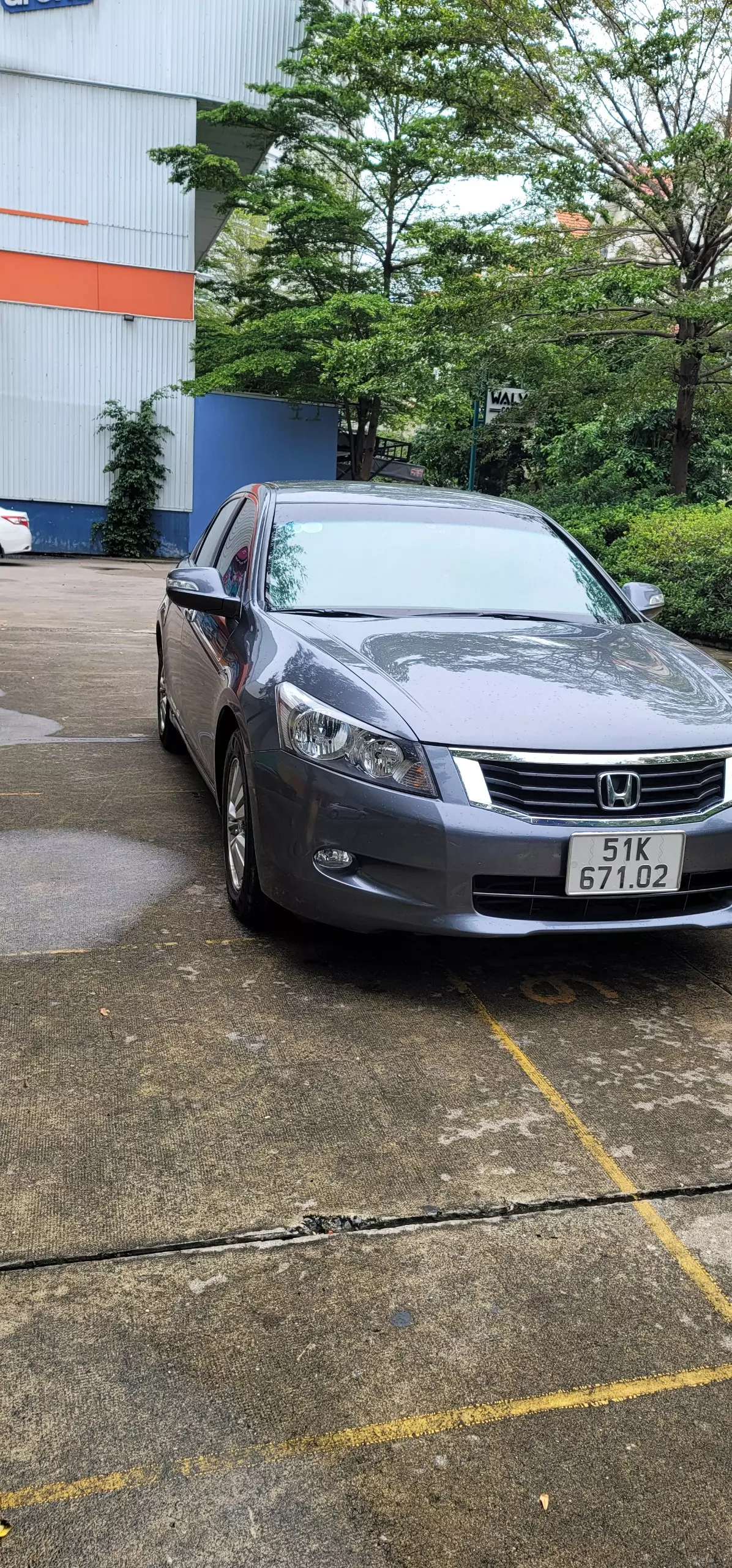 Honda Accord 2010 - Gia đình đổi xe gầm cao nên cần bán xe Honda Accord 2.0 AT sản xuất 2010 nhập khẩu Đài Loan