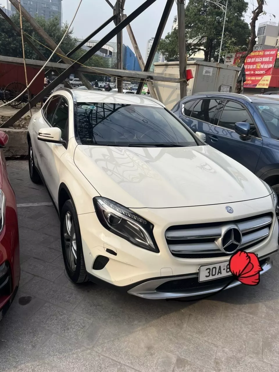 Mercedes-Benz GLA 200 2015 - Chính chủ nữ cần bán xe ô tô GLA 200 Sản xuất năm 2015 